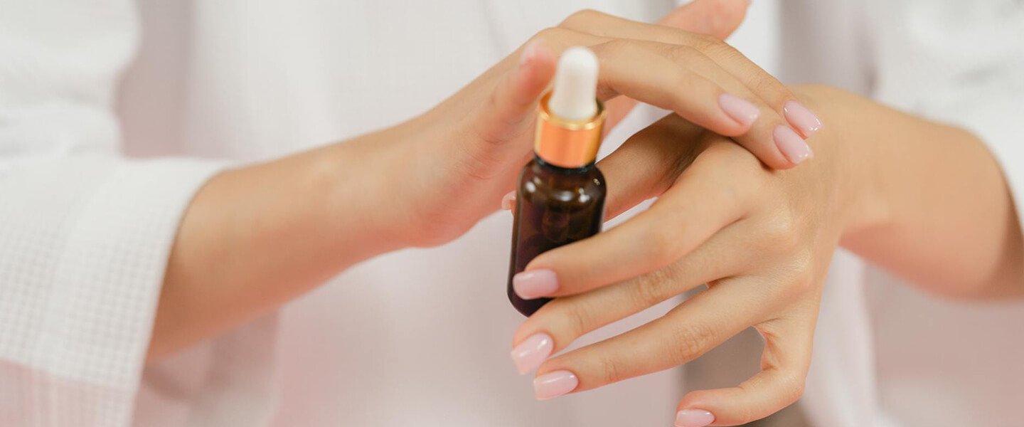 Joyería para mujer por temporada: guía definitiva para elegir y combinar accesorios todo el año Single Product Wide Banner Image